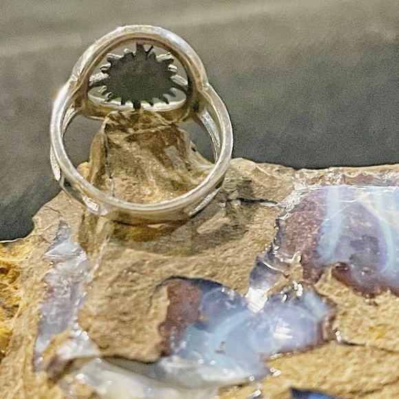 Sterling Silver Compass Rose Ring - Picture 5 of 6